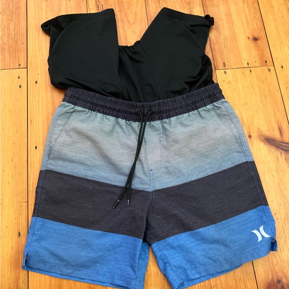 Hurley volley swim shorts with Liner - Picture 3 of 6